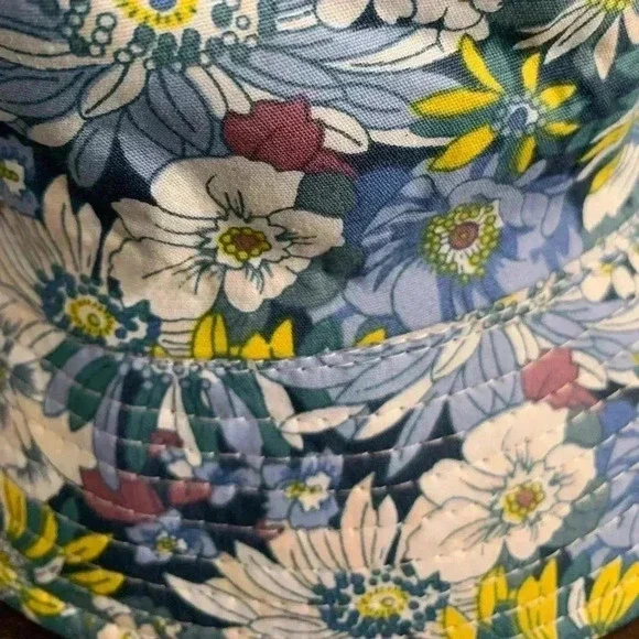 Boutique Handcrafted OSFM Multi-Colored Flirty Floral Zinnias Bucket Hat Beach - Picture 7 of 7